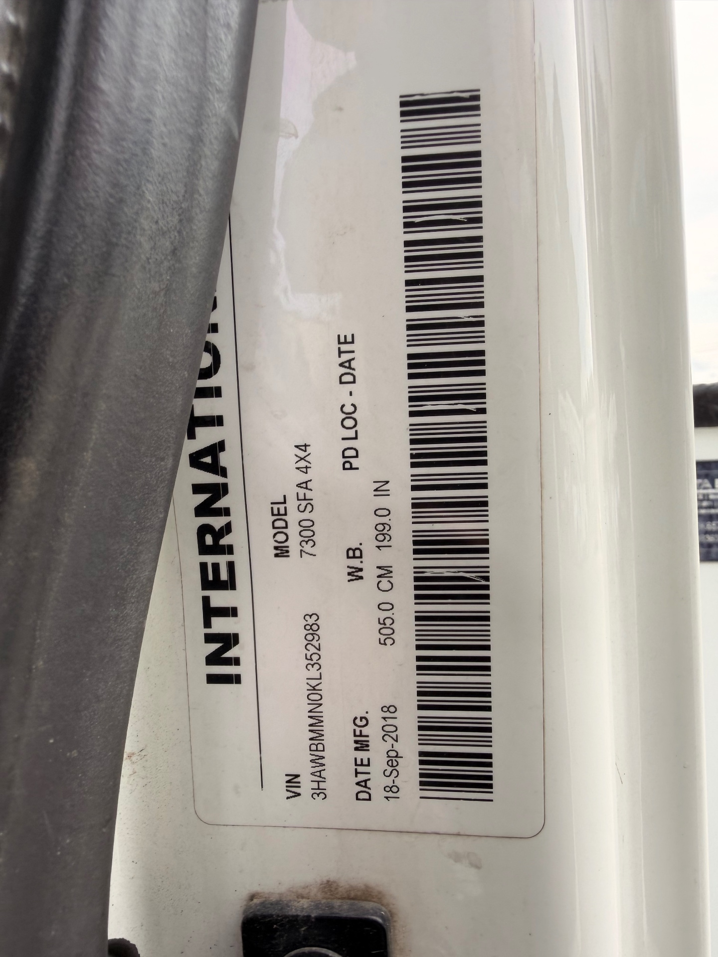 2019 International 7300 Terex bucket truck — IMG_3099.jpeg