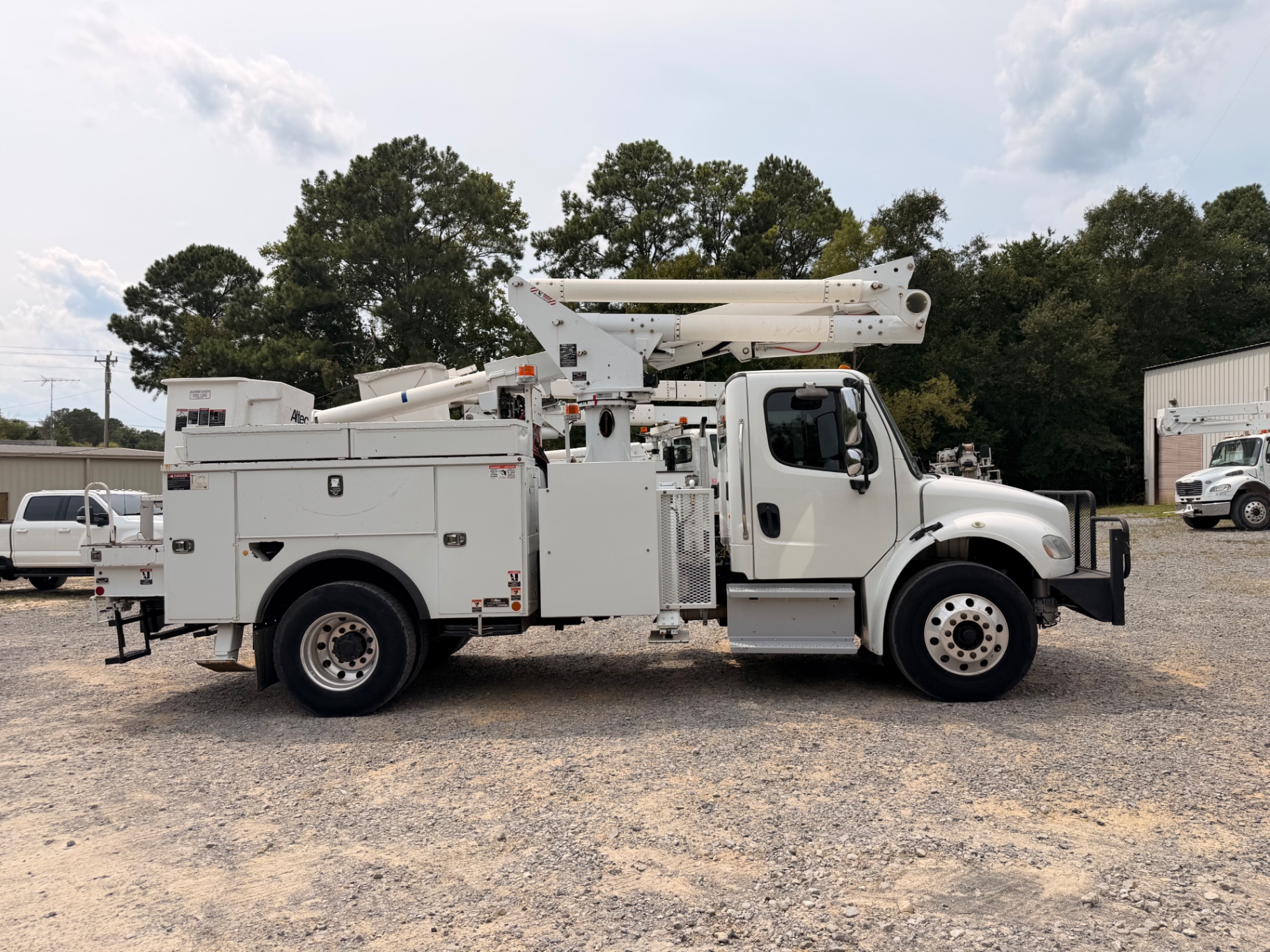 2018 Freightliner M2 106 Altec bucket truck
