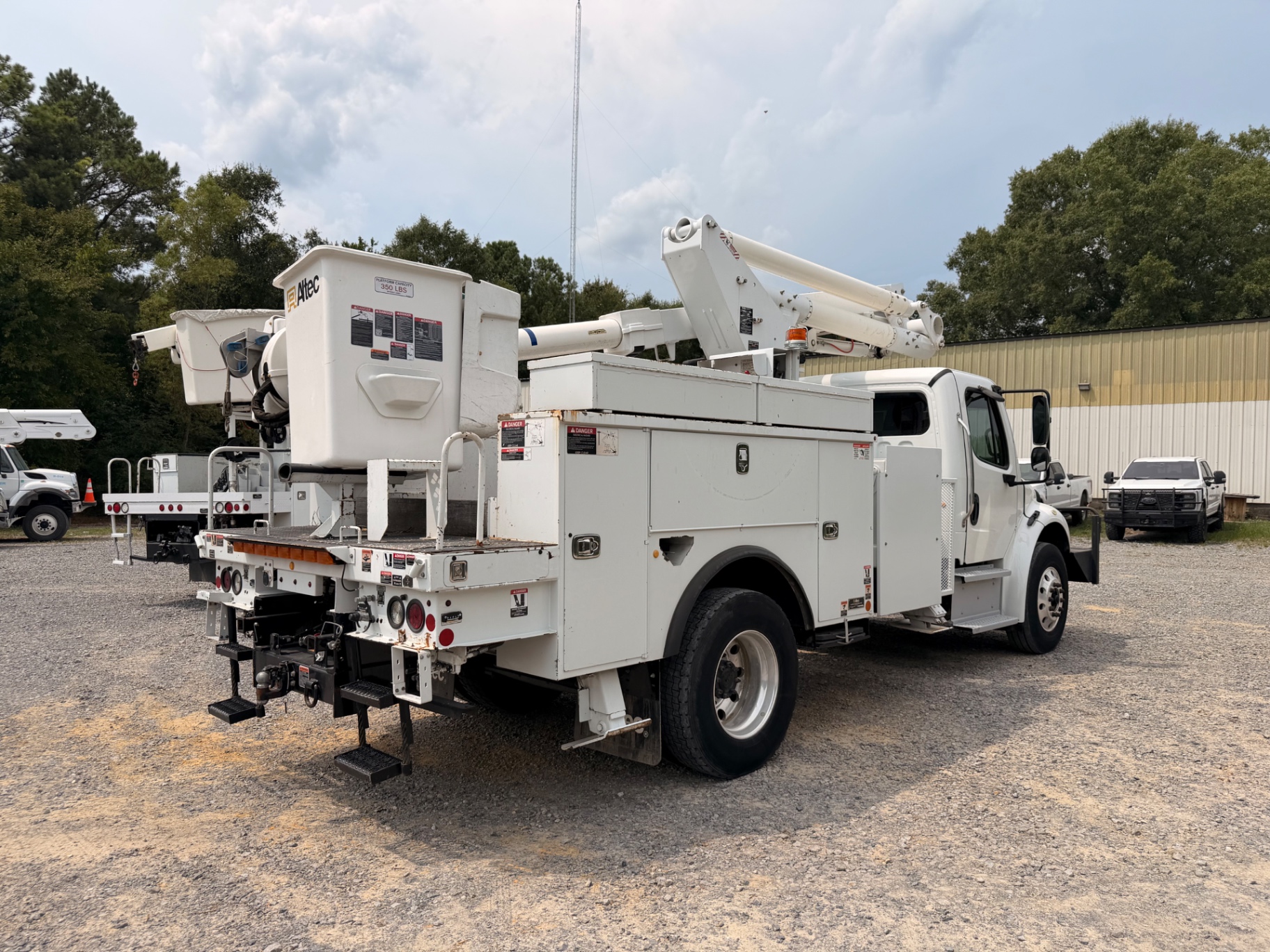 2018 Freightliner M2 106 Altec bucket truck
