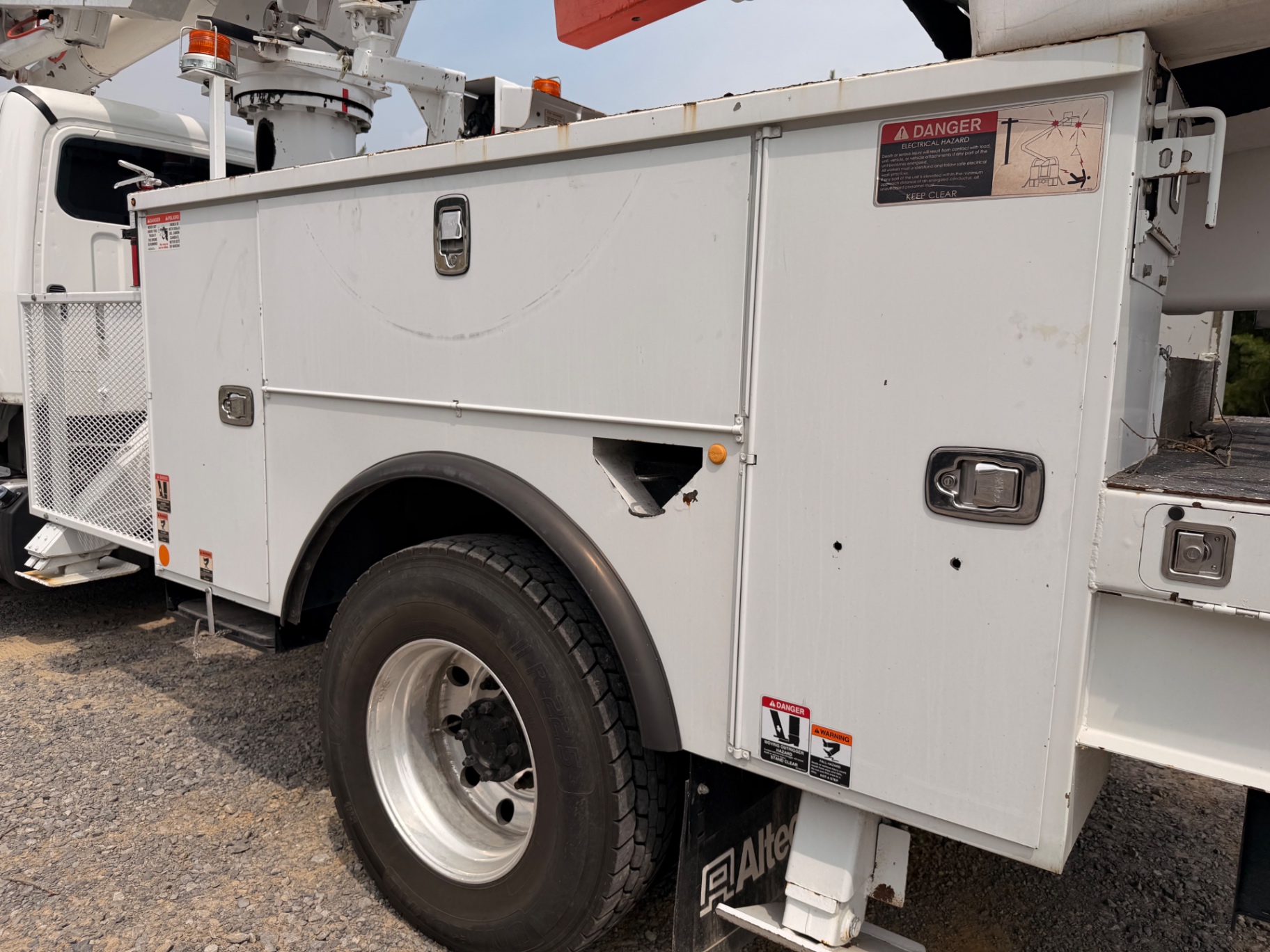 2018 Freightliner M2 106 Altec bucket truck