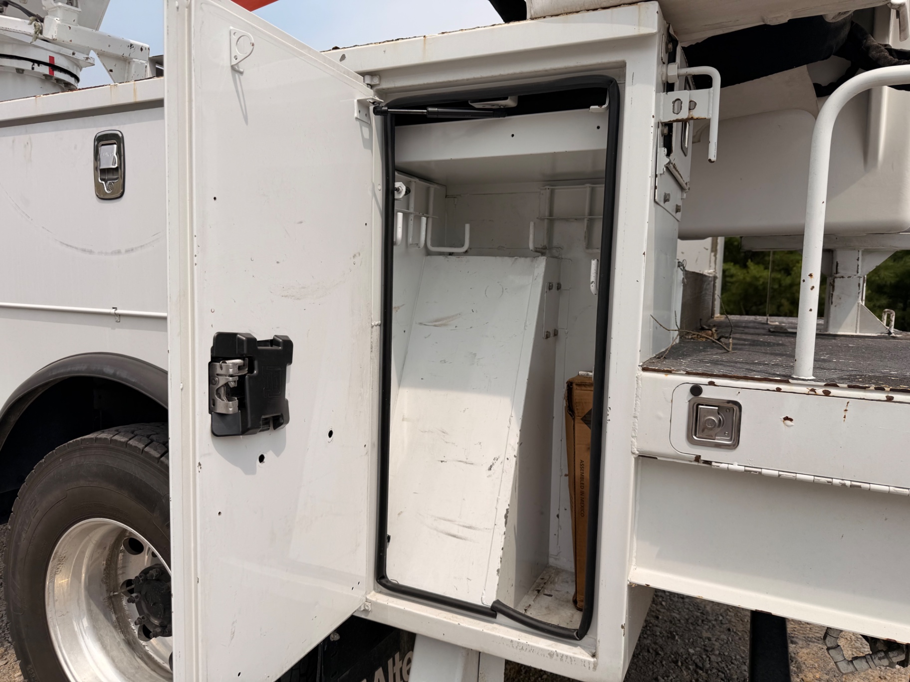 2018 Freightliner M2 106 Altec bucket truck