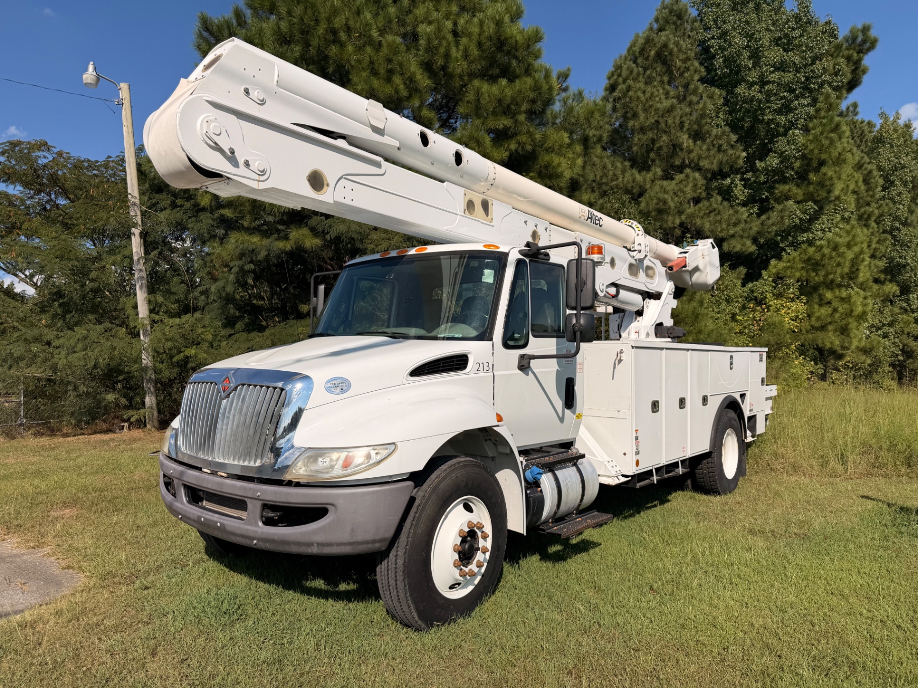 2018 International 4300 Altec bucket truck side view