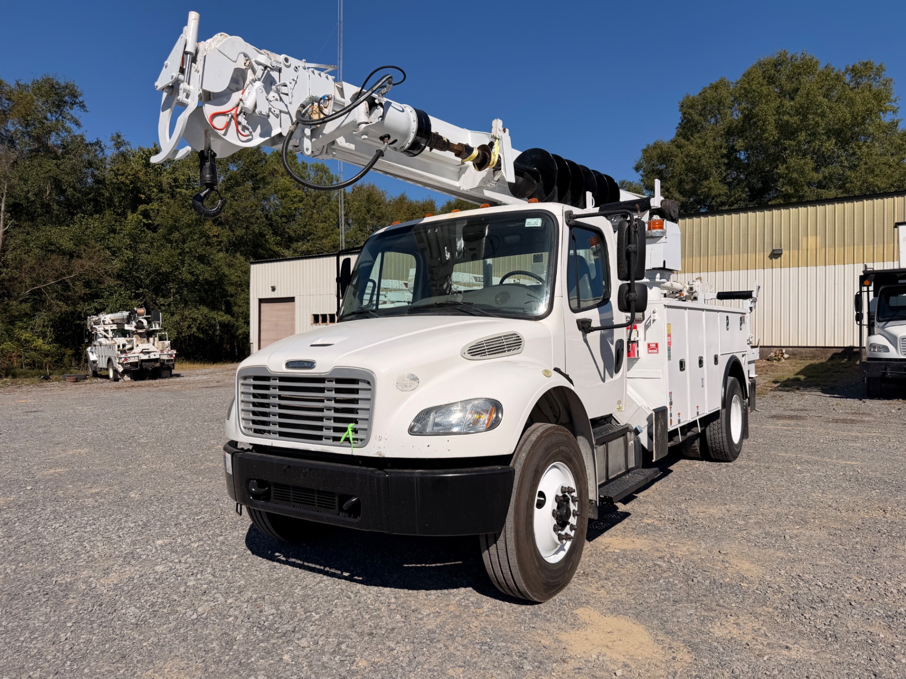 2018 Freightliner M2 106 Altec digger derrick