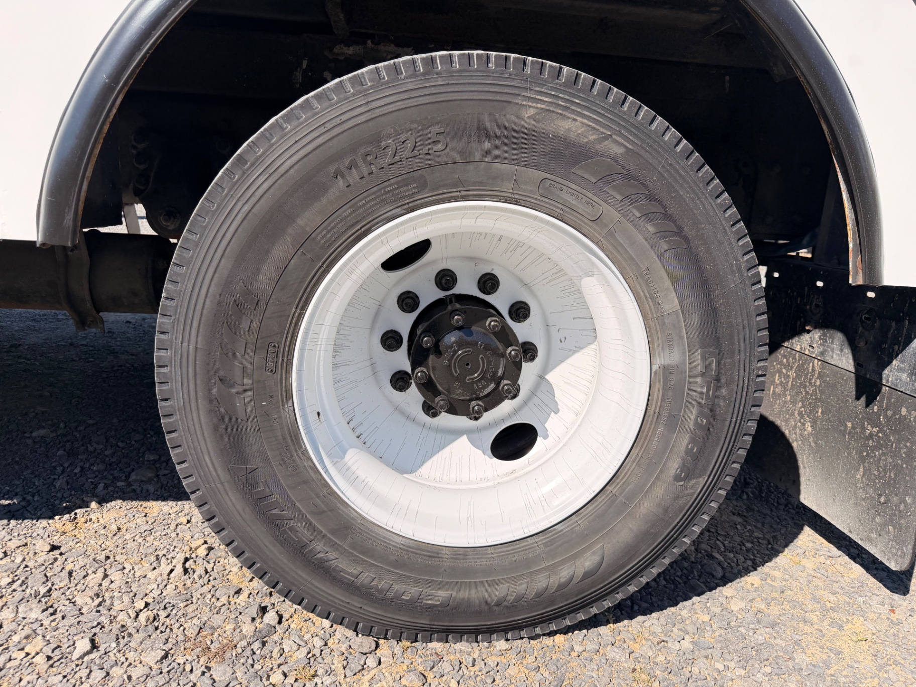 2018 Freightliner M2 106 Altec digger derrick