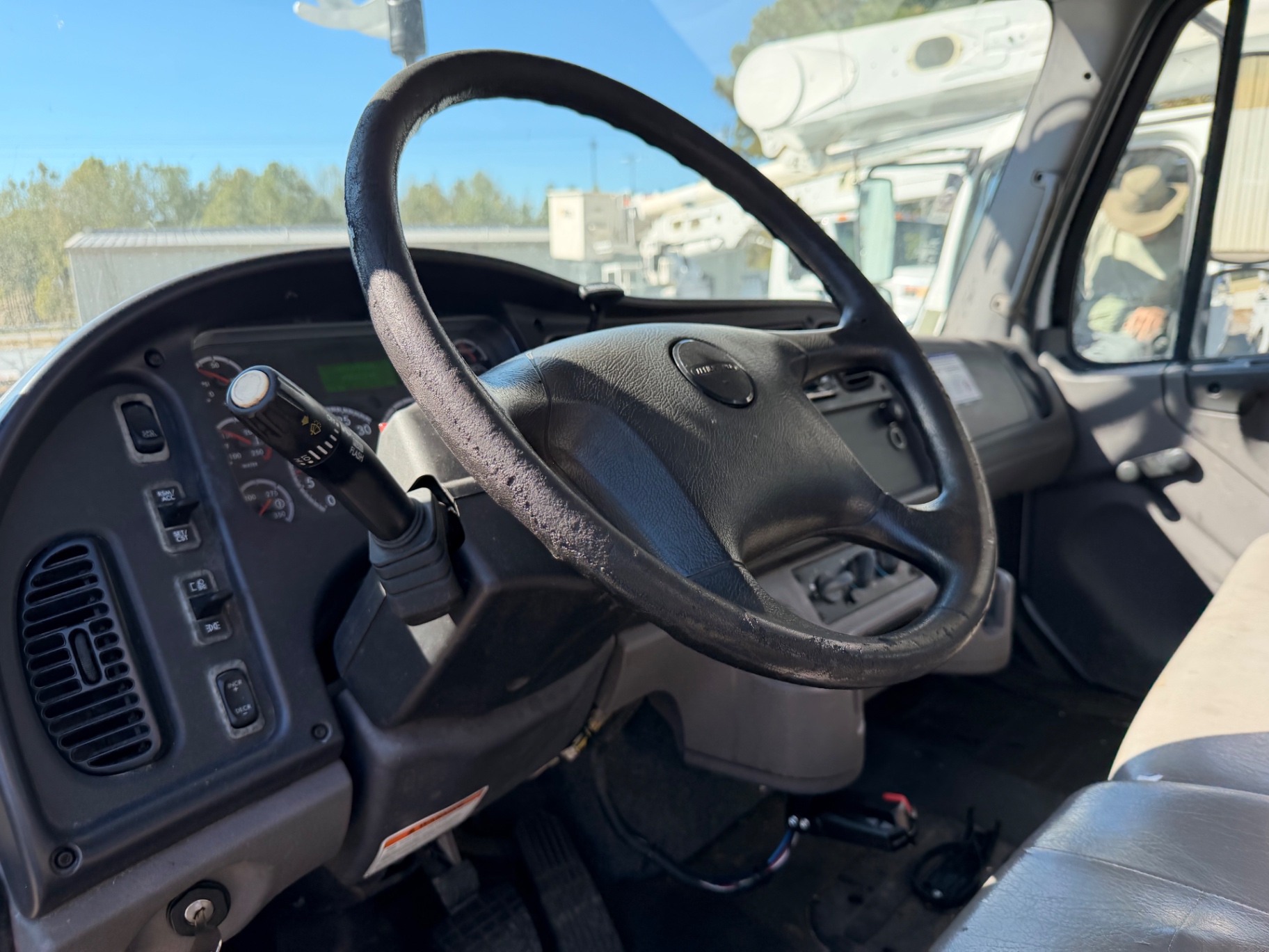 2018 Freightliner M2 106 Altec digger derrick