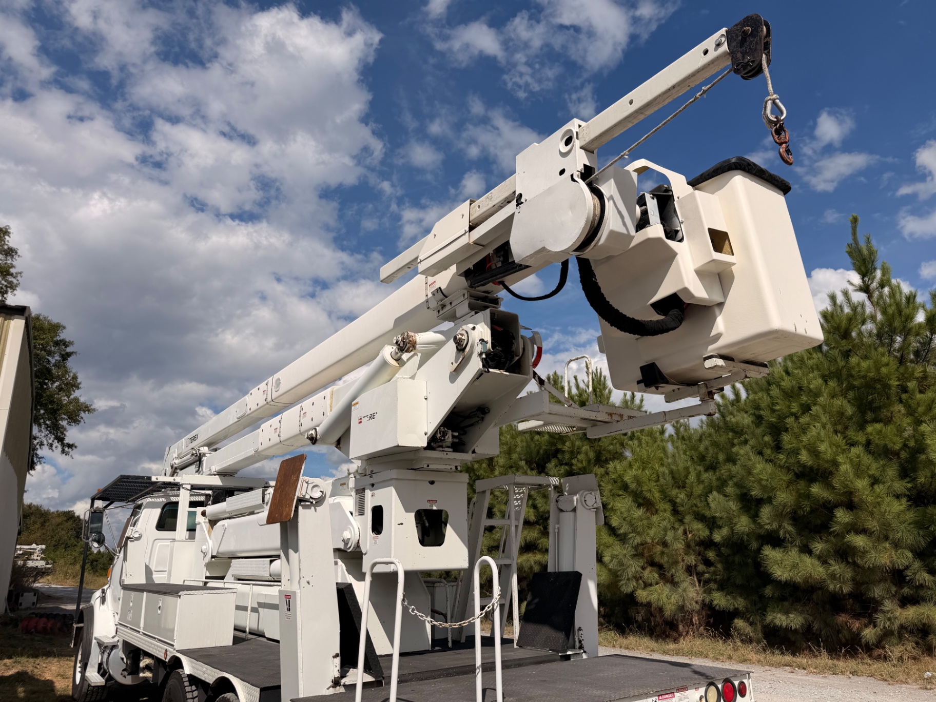 Close view of Terex boom, bucket and platform